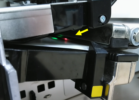 ZT411/421: The LED on the Media Sensor May Light Up in Red